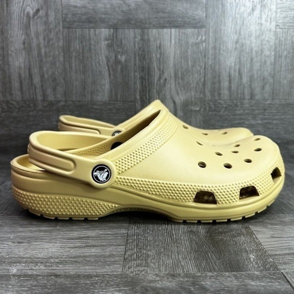 Crocs Classic Clog Women 11 Wheat Tan Slip On Water Friendly Comfort NEW
